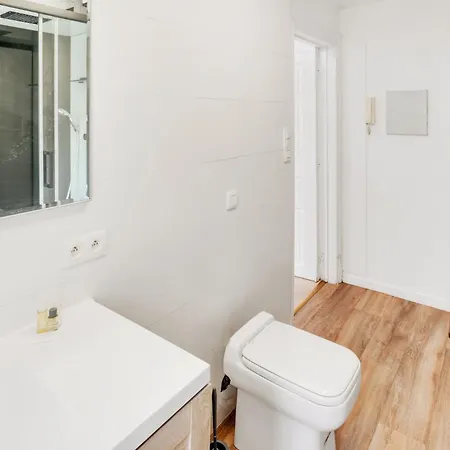 Apartment In Brussels, Lantsheere By Homenhancement Sa