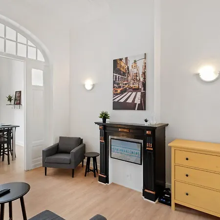 In Brussels, Lantsheere By Homenhancement Sa *