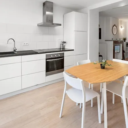 In Brussels, Lantsheere By Homenhancement Sa * Brussels